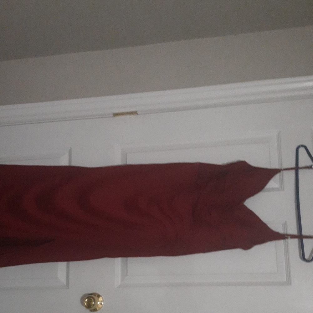 Elegant Burgundy Spaghetti Strap Dress